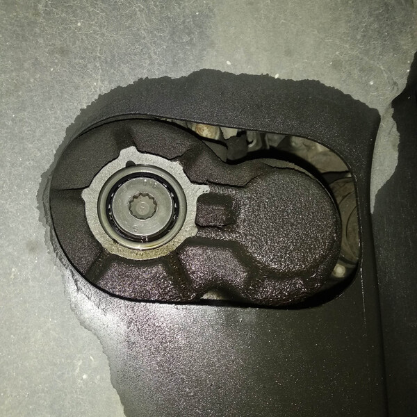 Кришка до коробки передач Volkswagen Touran  2003 универсал 1.9 Дизель Каменка