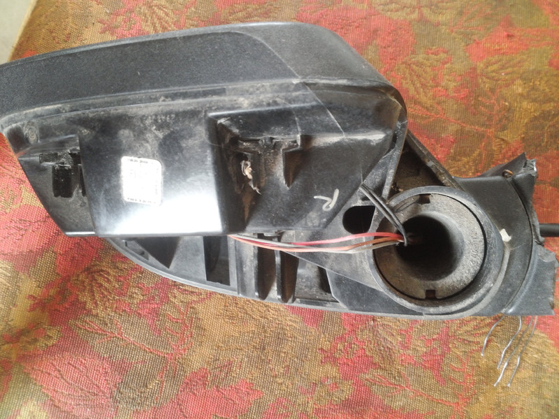 Крепление бокового зеркала заднего вида правое Nissan Micra  2010 хетчбек 1.2 Бензин 