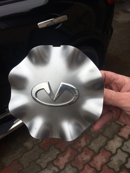 Колпак титанового диска Infiniti FX 35  2007 3.5 Бензин Ровно