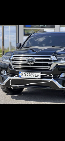Накладка хромирования на бампер Toyota Land Cruiser 200 2019 4.5 Дизель Хмельницкий