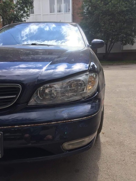 Передня фара Nissan Maxima A33  2002 2.0 Бензин 