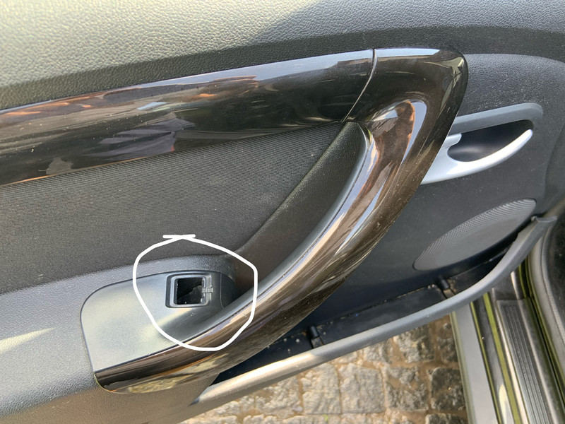 Декор салона Dacia Duster 2011 г.  1.6 л бензин Дубно