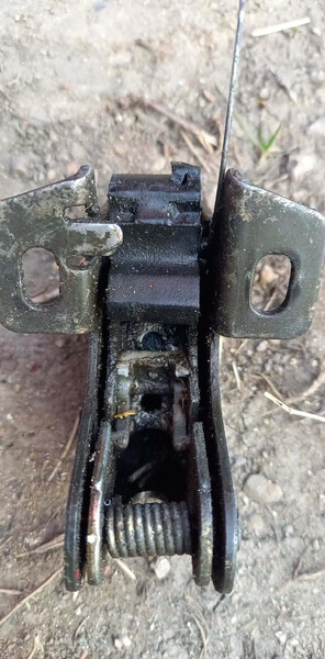 Замок распашной двери Volkswagen Caddy 2  2001 