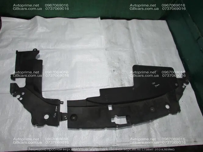 Накладка передньої панелі Toyota Avensis  2007 2.0 Дизель 