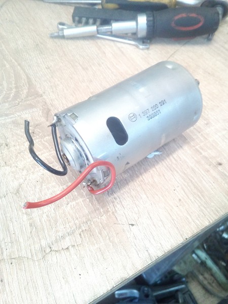 Вакуумный насос центрального замка 1397220291   Mercedes C-Class, Mercedes E-Class, Mercedes S-Class