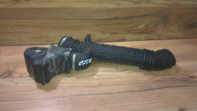 Патрубок воздушный Fiat Brava хэтчбек 1996 г.  1.6 л бензин Ровно