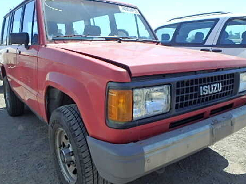 Решетка радиатора Isuzu Trooper 1985 г.  2.8 л дизель Одесса