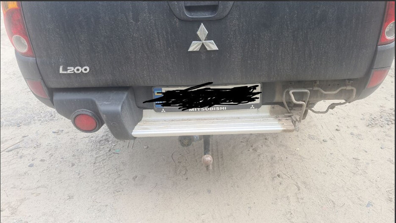 Уголок бампера заднего правый Mitsubishi L 200  2011 2.5 Дизель Сумы