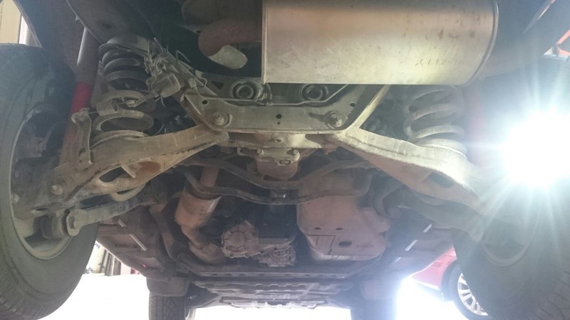 Сайлентблоки передних и задних рычагов Mitsubishi Montero  2000 3.2 Дизель 