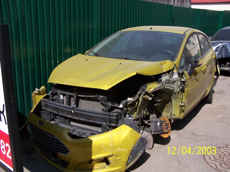 Капот Ford Fiesta MK7  2013 1.6 Бензин Киев
