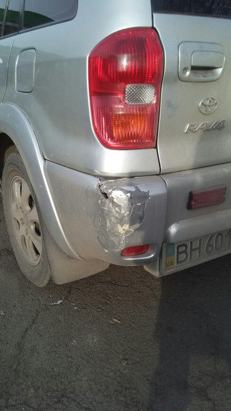 Задний левый клык Toyota Rav 4 2002 г.  2.0 л бензин Одесса