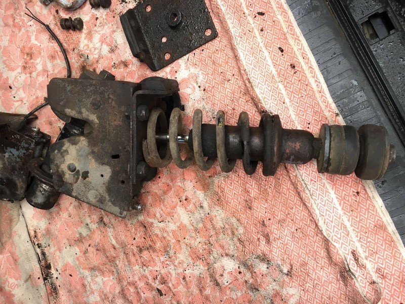 Амортизатор кабины DAF 45 с спальноком 1998 5.9 Дизель Херсон