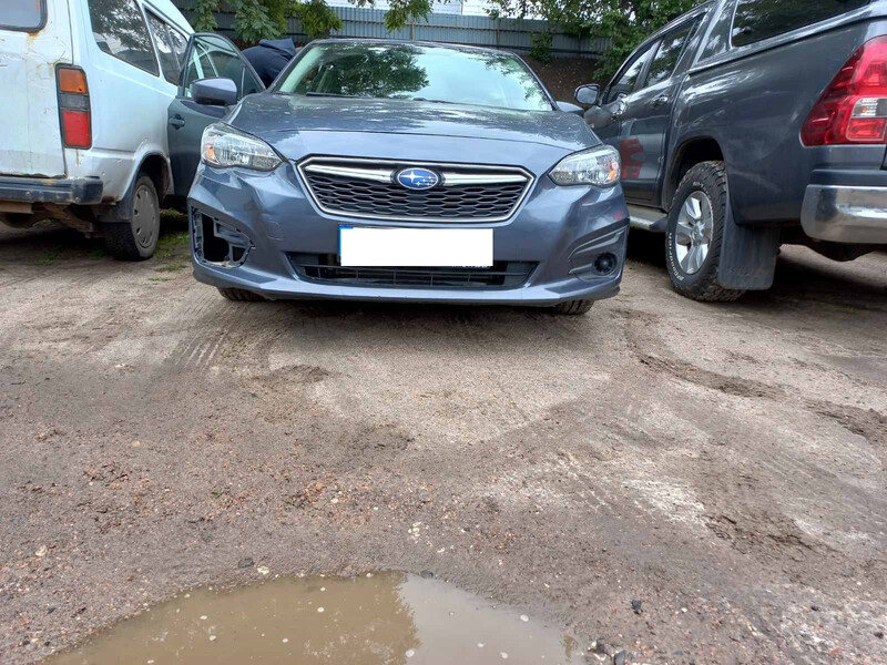 Заглушка противотуманной фары правая Subaru Impreza 2017 г.  2.0 л бензин Черкассы