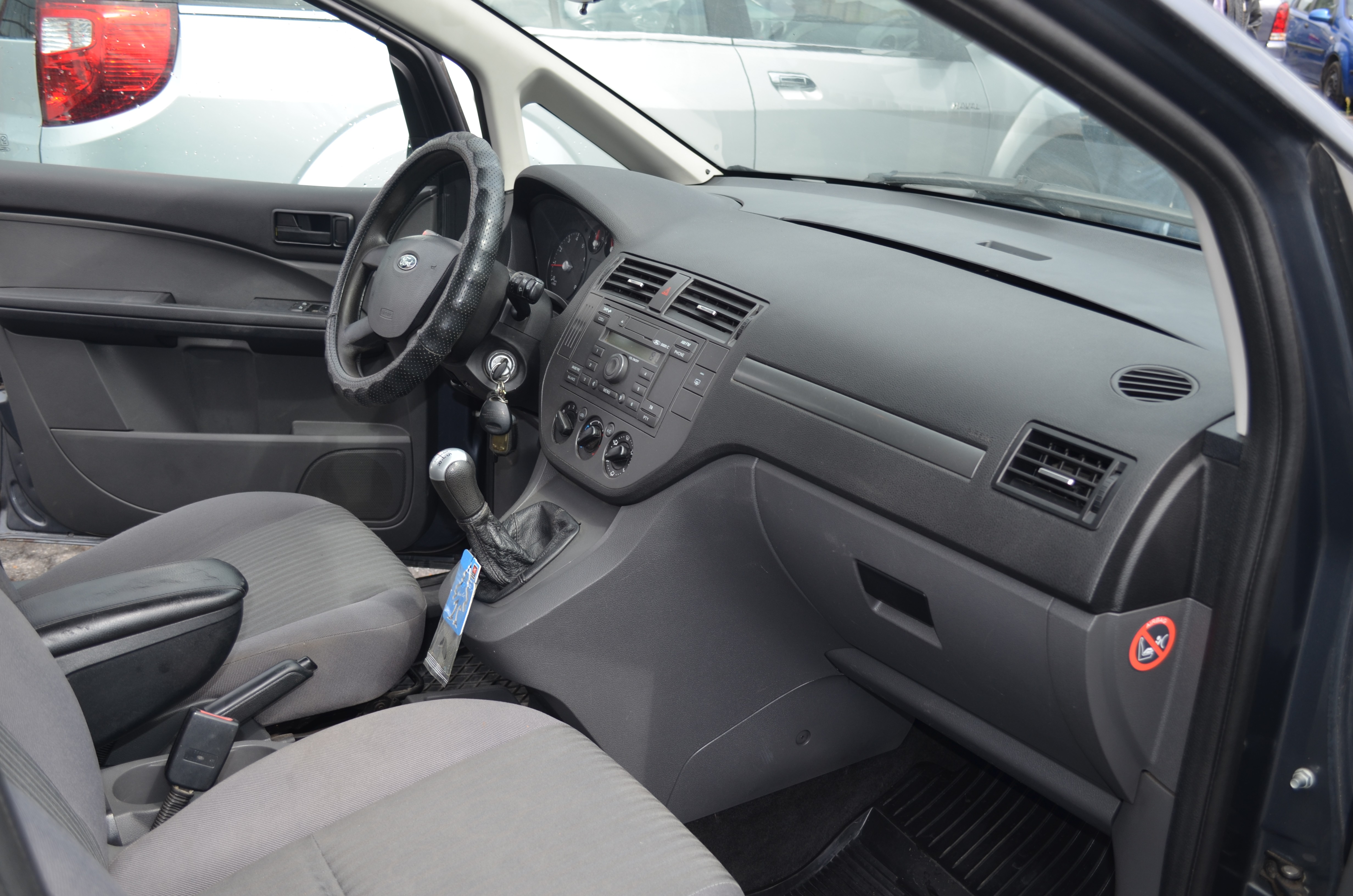 Крышка верхнего перчаточного ящика Ford Focus C-Max тренд 2004 1.6 Бензин Винница