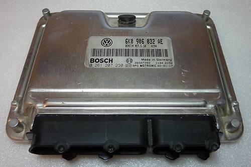 Блок управления двигателем 6KO 906 032   Volkswagen Caddy