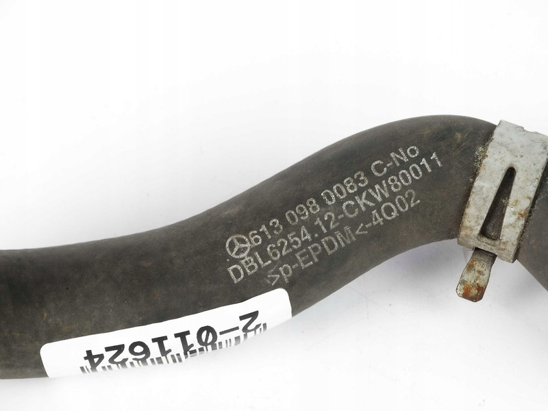 Шланги системы охлаждения A 613 098 00 83   Mercedes E-Class, Mercedes S-Class