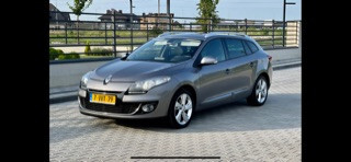 Бампер передний Renault Megane 3 универсал 2012 г.  1.5 л дизель Луцк