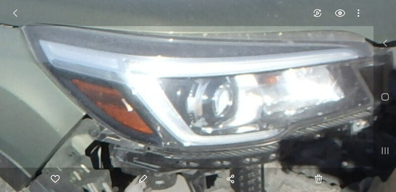 Фари передні Subaru Forester  2020  Электро 