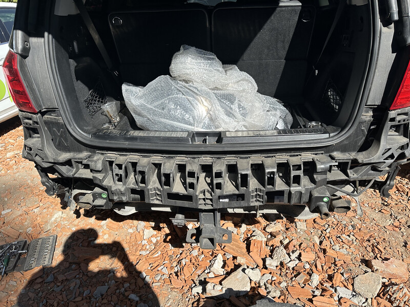 Опорний кронштейн бампера Mercedes-Benz GL-Class X166  2015 3.0 Бензин Черновцы