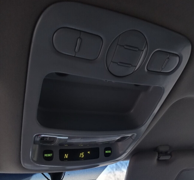 Пластик салона на потолке Kia Carnival  2008 універсал 2.7 Бензин Дніпро