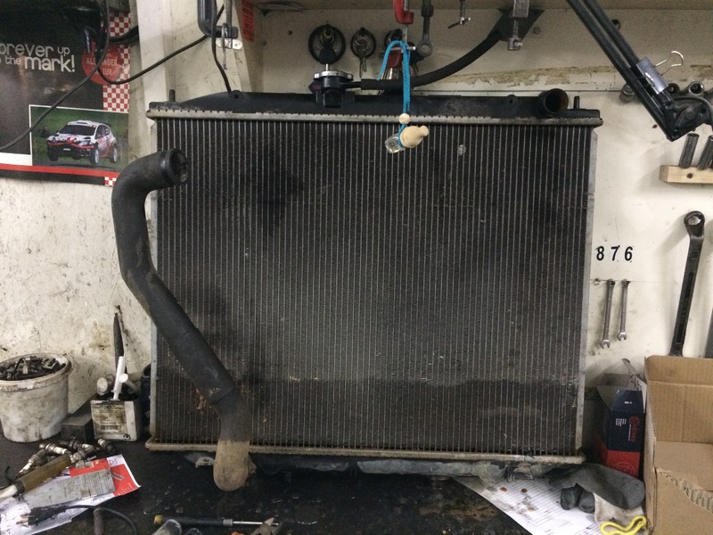 Радиатор основной Nissan Terrano II  2001 2.7 Дизель Киев