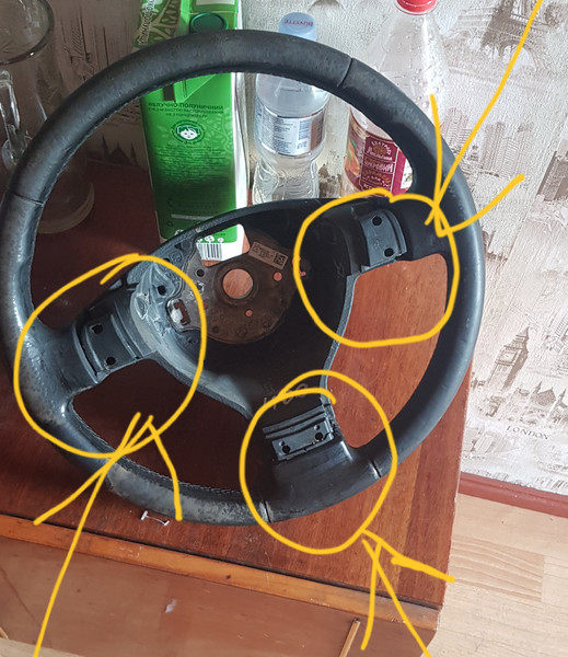 Заглушки руля Volkswagen Golf 5  2007 хэтчбек 1.4 Бензин Таврийск