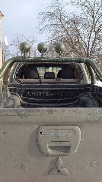 Скло задне Mitsubishi L 200  2008 2.5 Дизель Кривой Рог