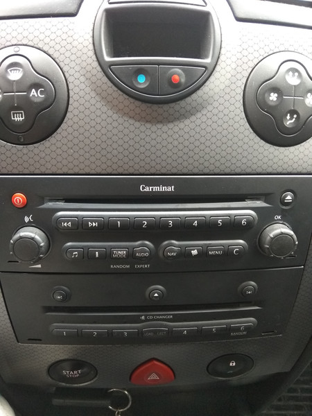 Автомагнитола Renault Megane 2 универсал 2005 г.  1.5 л дизель Львов