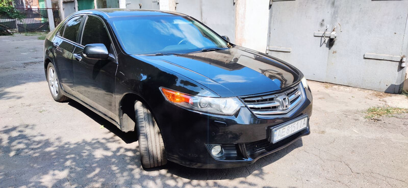 Сабля решотки верхняя Honda Accord 8  2009 2.4 Бензин Желтые Воды