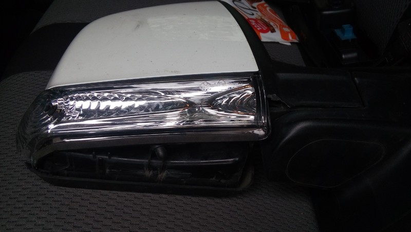 Нижняя крышка правого бокового зеркала Fiat Doblo  2011 1.3 Дизель Черкассы