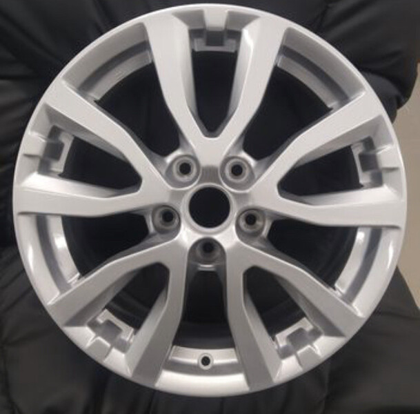 Диск литой r17 рестайл Nissan Rogue  2018 2.5 Бензин 