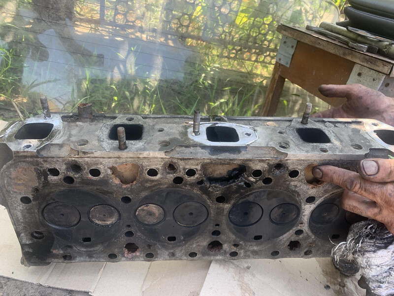 Головка двигателя DAF 400 1990 г.  2.0 л Днепр