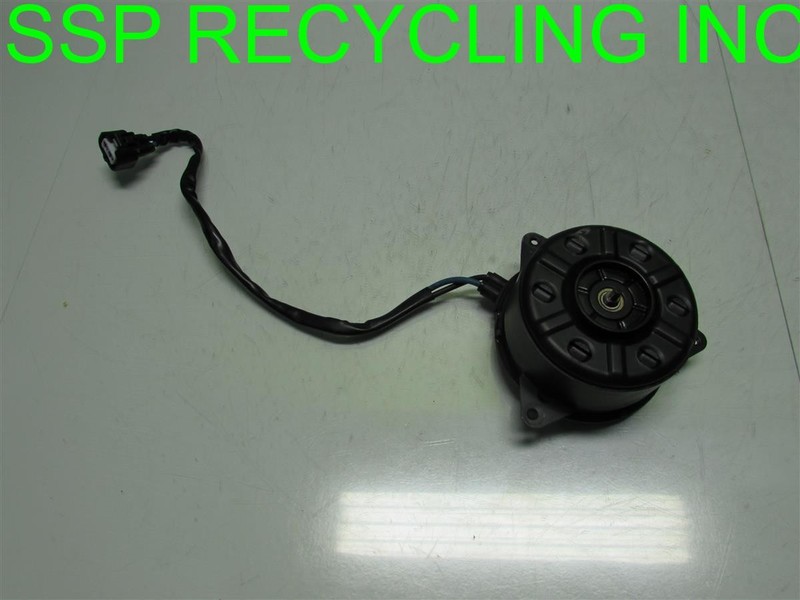 Мотор вентилятора системы охлаждения Subaru Tribeca  2005 универсал 3.0 Бензин Винница