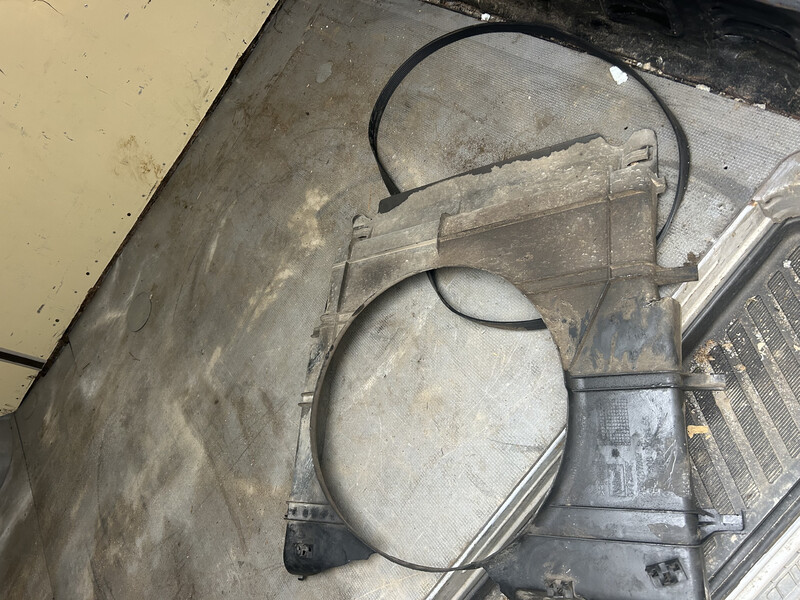 Диффузор Mercedes-Benz Sprinter  2009 3.0 Дизель Надворная