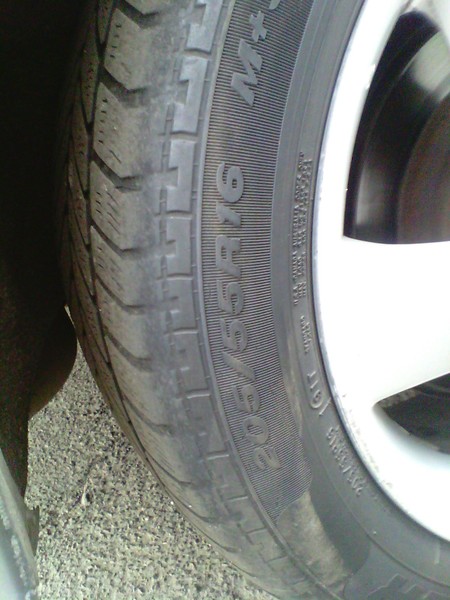 Шины Mazda 6 2006 г.  2.0 л бензин Киев