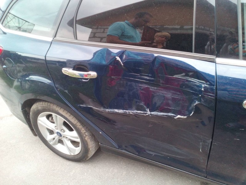 Задня я права я дверь и правое зеркало Ford Focus 3  2012 универсал 1.6 Бензин Хмельницкий