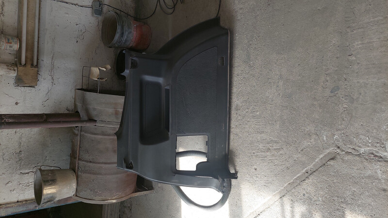 Обшивка багажника Volkswagen Touran  2011 1.6 Дизель 