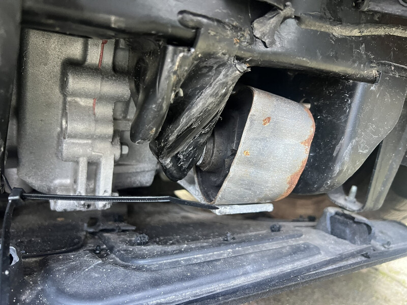 Задняя подушка Hyundai IONIQ  2023 универсал 58.0 Электро Ровно