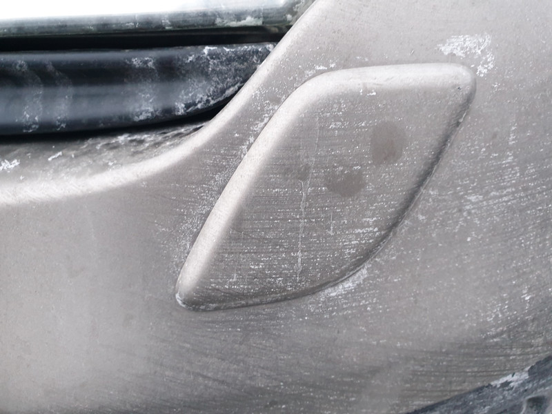 Накладка форсунки омивача правої фари Renault Megane 3  2013 универсал 1.5 Дизель Вышгород