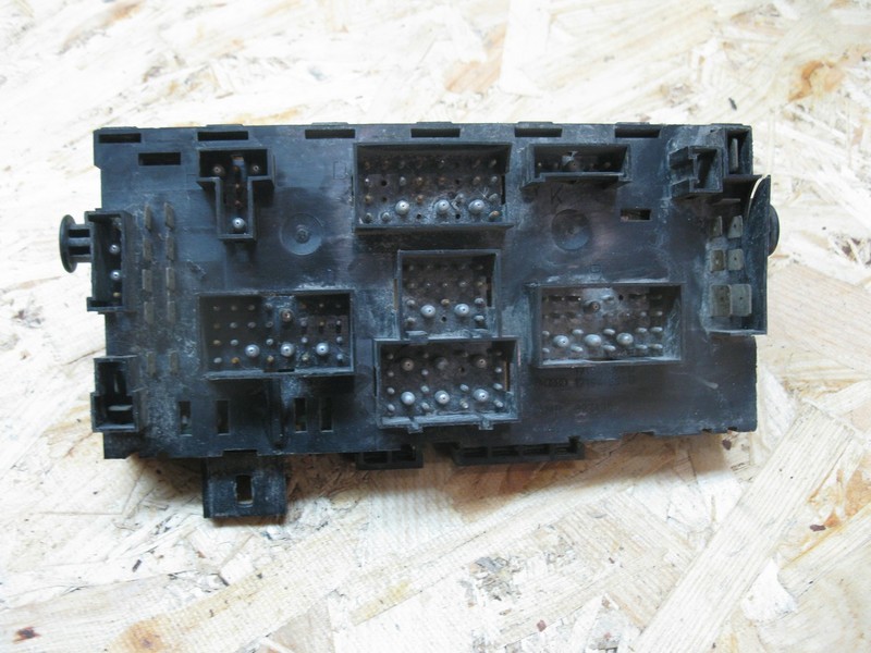 Блок запобіжників 171941813D   Volkswagen Golf