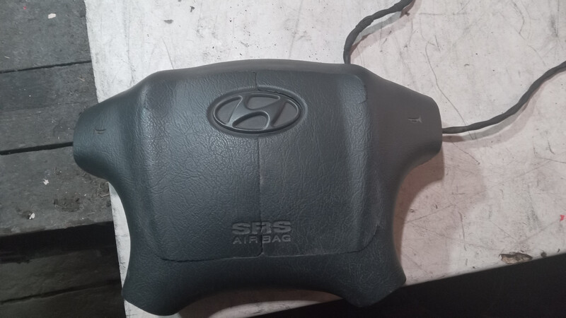 Заглушка на руль Hyundai Tucson  2008 2.0 Бензин Харьков