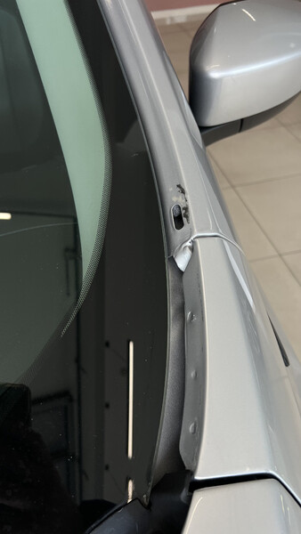Молдинг лобового стекла левая сторона Ford Escape 1FMCU0GD9JUC18440 2018 Одесса