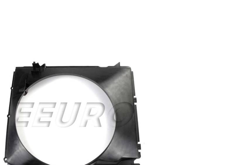 Диффузор вентилятора радиатора 17111439108   BMW X5