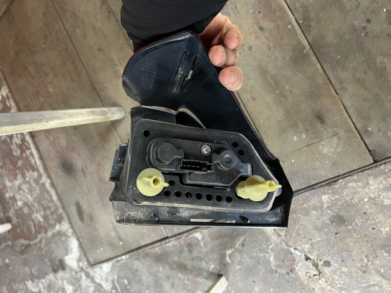 Задний фонарь правый Ford Galaxy Mk2 универсал 2009 г.  2.0 л дизель Чернигов