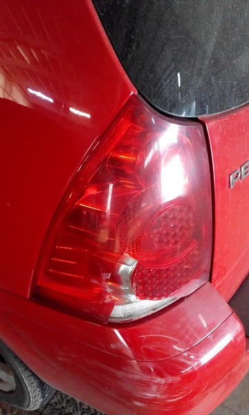 Фонарь задний левый Peugeot 307 универсал 2005 г.  1.6 л бензин Киев