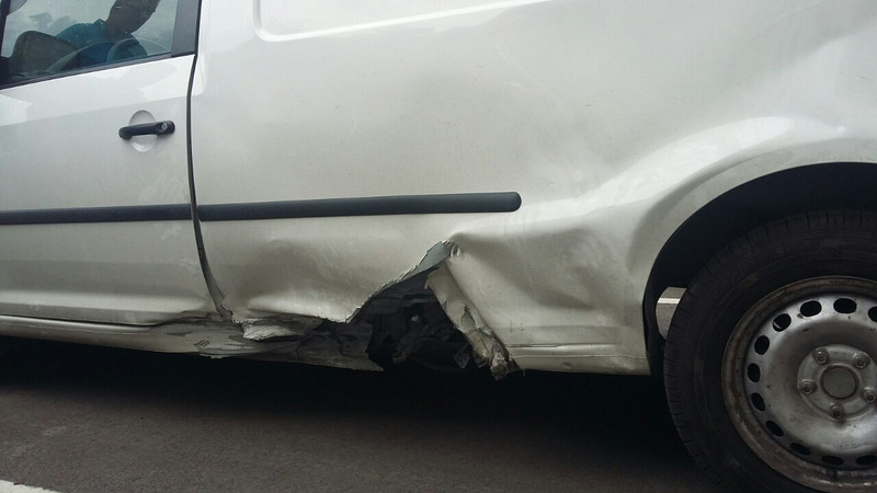 Порог кузова Volkswagen Caddy MAXI 2011 г.  1.6 л дизель Ровно