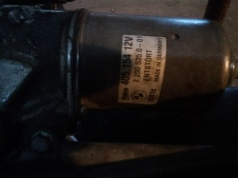 Моторчик стеклоочистителя BMW X5 E70  2011 3.0 Бензин Киев