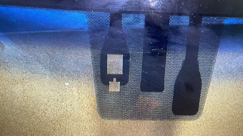 Лобовое стекло под три датчика и подогрев дворников Lexus ES  2013 111.0 Бензин Одесса