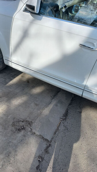 Молдинг двери Audi Q7  2010 3.0 Дизель Бердичев