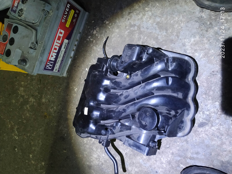 Впускной коллектор 06А 133 185 CL   Volkswagen Golf